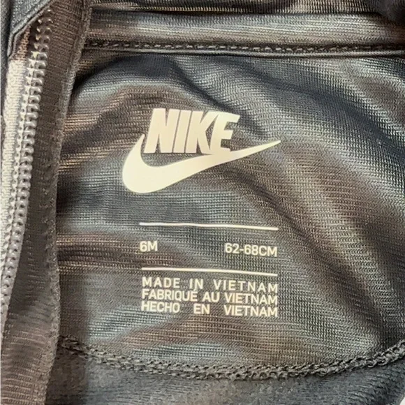 Nike Baby Set of 2 Never Worn One-Piece Jumpsuit Playsets Size  6 months - Picture 8 of 9